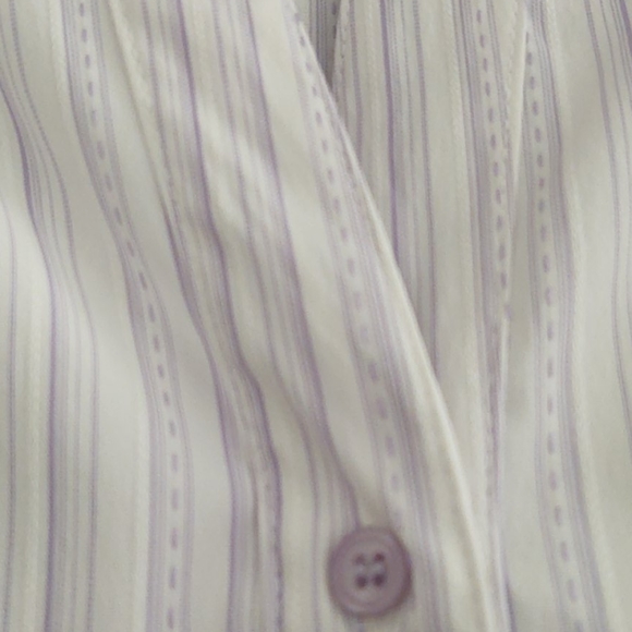 Shirt - Picture 4 of 9